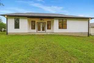 76 E Michaelangelo Rd, Defuniak Springs, FL 32433 - Photo 33