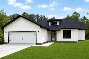 76 E Michaelangelo Rd, Defuniak Springs, FL 32433 - Photo 1