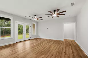 76 E Michaelangelo Rd, Defuniak Springs, FL 32433 - Photo 3