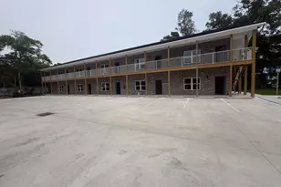 910 Barrow St, Fort Walton Beach, FL 32547 - Photo 1