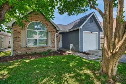 3022 Yorktown Circle, Fort Walton Beach, FL 32547 - Photo 1