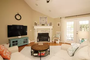 1654 Parkside Cir, Niceville, FL 32578 - Photo 9
