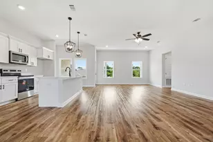2809 Blackbird Ct, Crestview, FL 32539 - Photo 9
