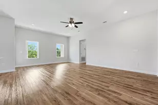 2809 Blackbird Ct, Crestview, FL 32539 - Photo 7