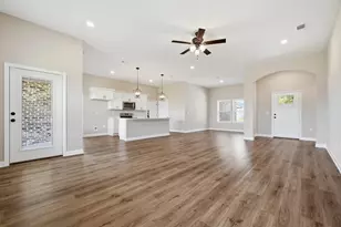 2809 Blackbird Ct, Crestview, FL 32539 - Photo 3
