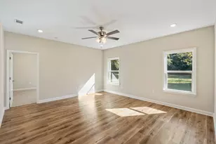 2808 Blackbird Ct, Crestview, FL 32539 - Photo 9