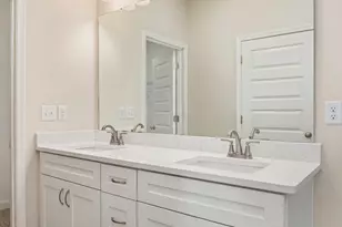 2808 Blackbird Ct, Crestview, FL 32539 - Photo 15