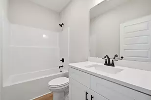 2808 Blackbird Ct, Crestview, FL 32539 - Photo 17