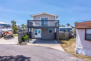 929 Marina Dr, Panama City Beach, FL 32407 - Photo 5