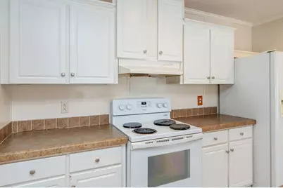 203 W Picasso Circle, Defuniak Springs, FL 32433 - Photo 9