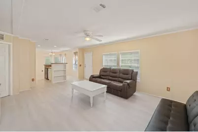 203 W Picasso Circle, Defuniak Springs, FL 32433 - Photo 5