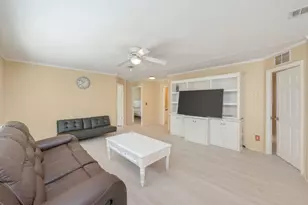 203 W Picasso Cir, Defuniak Springs, FL 32433 - Photo 3
