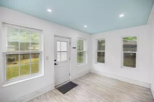 213 Cadillac Ave, Niceville, FL 32578 - Photo 15
