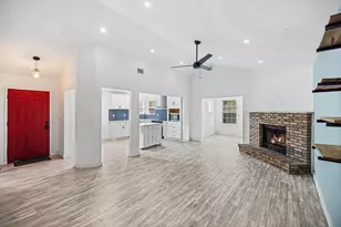 213 Cadillac Ave, Niceville, FL 32578 - Photo 9