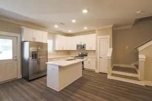 350 Date Palm Ln, Freeport, FL 32439 - Photo 3