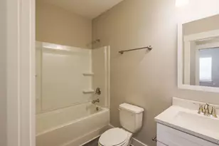 350 Date Palm Ln, Freeport, FL 32439 - Photo 13