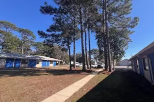 1925 Esplanade St, Navarre, FL 32566 - Photo 3
