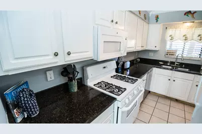 17751 Panama City Beach Parkway #UNIT 7B, Panama City Beach, FL 32413 - Photo 3
