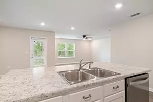 3507 Malus Ct, Crestview, FL 32539 - Photo 7