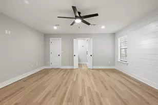 2435 Rocky Shores Dr, Niceville, FL 32578 - Photo 23