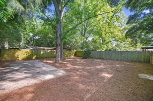 127 S 22nd St, Defuniak Springs, FL 32435 - Photo 27