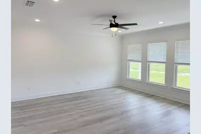 5908 Luckenbach Lane, Crestview, FL 32539 - Photo 9