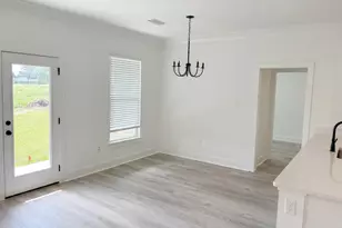 5908 Luckenbach Ln, Crestview, FL 32539 - Photo 7