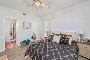 1501 N Partin Dr, Niceville, FL 32578 - Photo 15