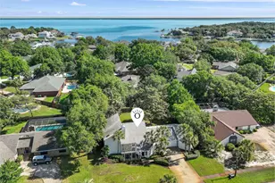 90 W Country Club Dr, Destin, FL 32541 - Photo 3