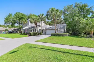 90 W Country Club Dr, Destin, FL 32541 - Photo 51