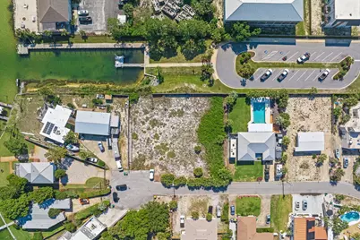 410 Cobia Avenue, Fort Walton Beach, FL 32548 - Photo 11