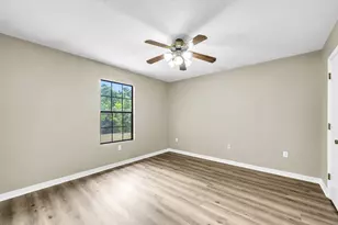5998 Creekside Cir, Crestview, FL 32536 - Photo 7