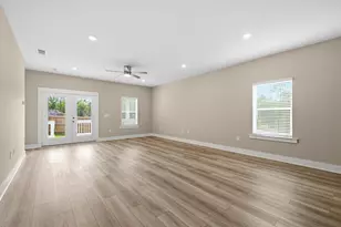 201 Lyla Ln, Crestview, FL 32539 - Photo 3
