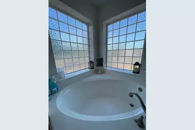 860 Solimar Way, Mary Esther, FL 32569 - Photo 13