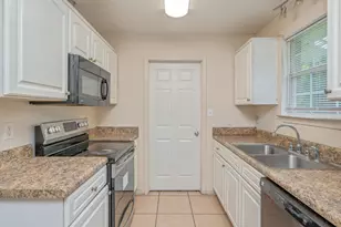 834 McDonald St, Crestview, FL 32536 - Photo 7