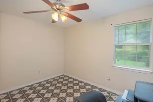 834 McDonald St, Crestview, FL 32536 - Photo 21