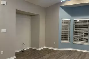 1501 N Partin Dr, Niceville, FL 32578 - Photo 3