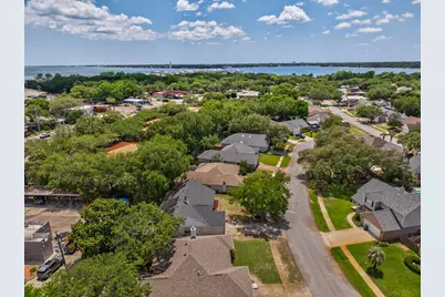 873 Brande Court, Shalimar, FL 32579 - Photo 5