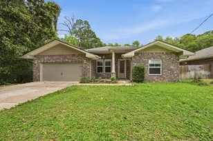 63 2nd Ave, Shalimar, FL 32579 - Photo 1