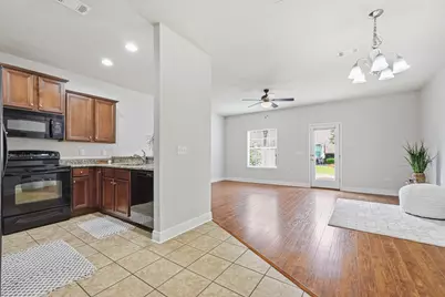 8862 Brown Pelican Circle, Navarre, FL 32566 - Photo 9