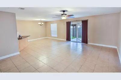 815 Sugar Plum Lane, Shalimar, FL 32579 - Photo 7