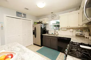 2328 Prytania Cir, Navarre, FL 32566 - Photo 19