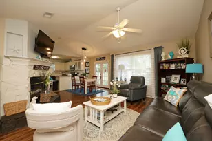 2328 Prytania Cir, Navarre, FL 32566 - Photo 9