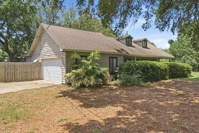 2725 Sherwood Drive, Navarre, FL 32566 - Photo 3