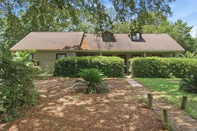 2725 Sherwood Drive, Navarre, FL 32566 - Photo 1