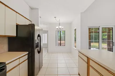2725 Sherwood Drive, Navarre, FL 32566 - Photo 13