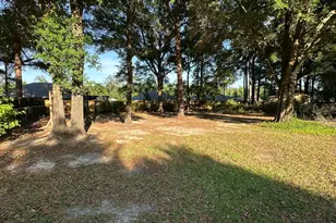 5929 N Meadow Ln, Crestview, FL 32539 - Photo 15