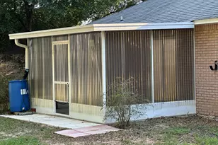 5929 N Meadow Ln, Crestview, FL 32539 - Photo 17