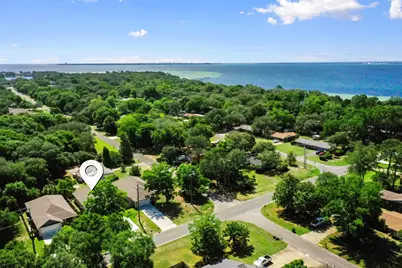 4 8th Street #UNIT B, Shalimar, FL 32579 - Photo 17