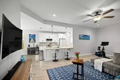 4 8th Street #UNIT B, Shalimar, FL 32579 - Photo 7
